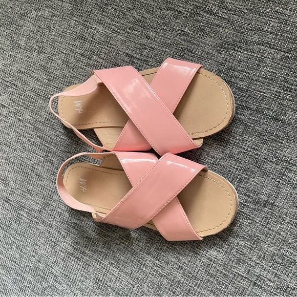 H&M girls Pink Cross Strap Sandals size 13 spring casual summer elastic back - Picture 2 of 8